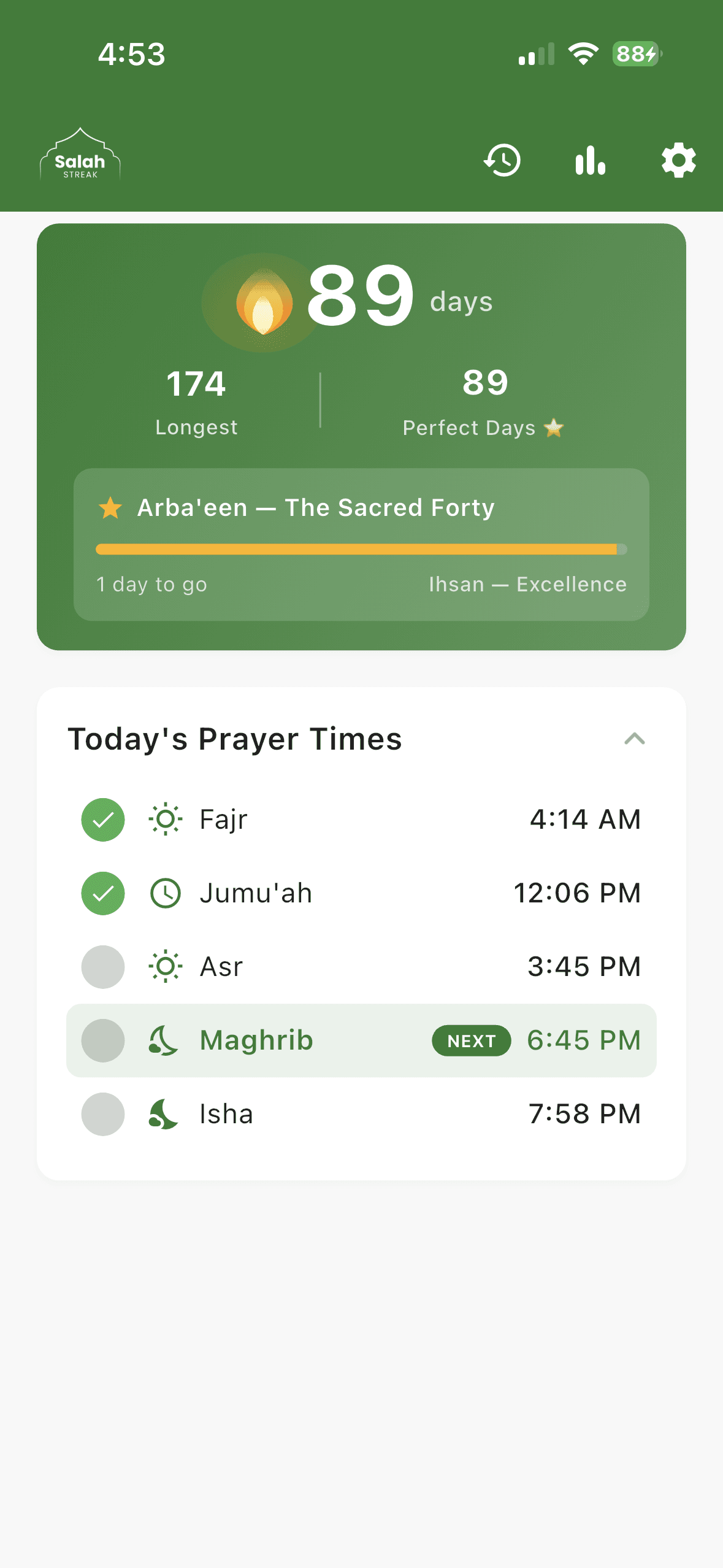 Salah Streak home screen with streak card and prayer times